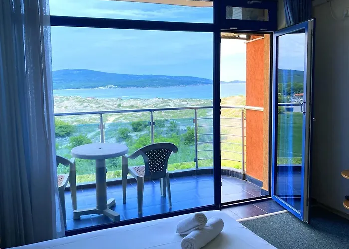 Penelope 3* פרימורסקו