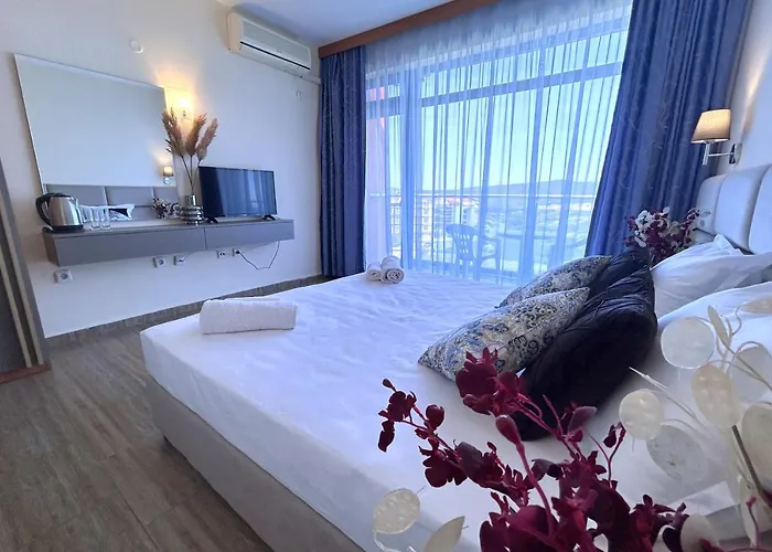 מלון Penelope פרימורסקו